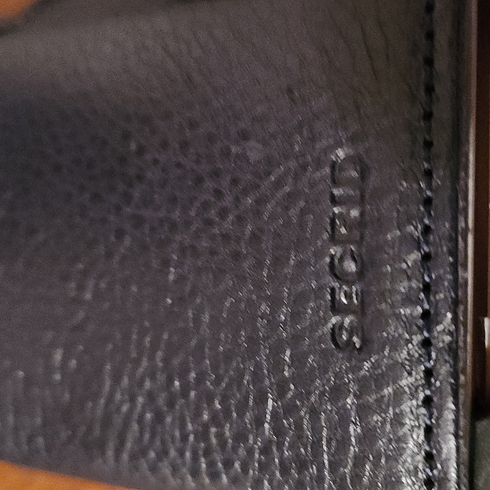 Secrid Black Leather Wallet - Picture 2 of 9